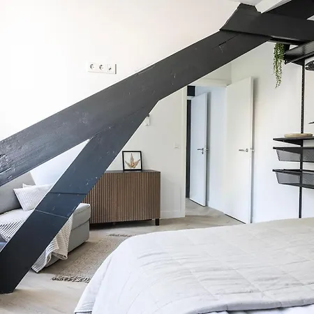 Newly Renovated Xl Center