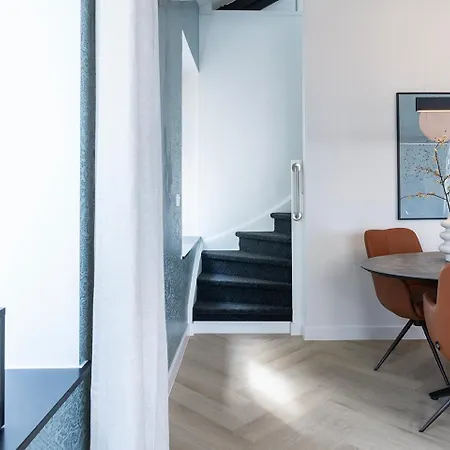 Newly Renovated Xl Center